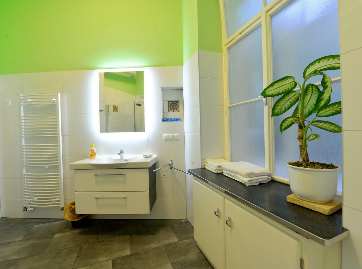 Stylish, Cosy & Central "Self-Check-In" Apartment Bécs Kültér fotó
